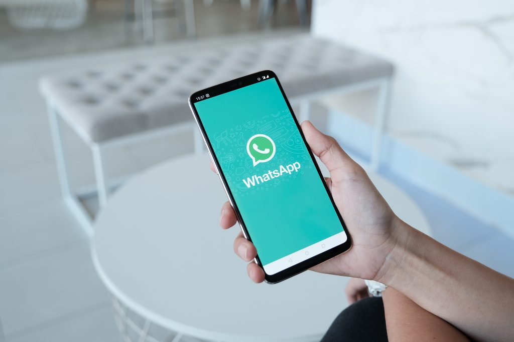 WhatsApp, privacy: una notifica per le nuove condizioni d'uso